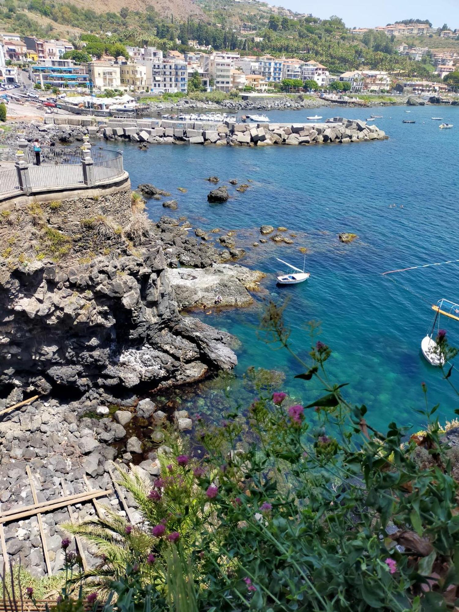 Casa Kale Lägenhet Aci Castello Exteriör bild